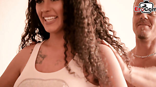 Athletic Stud Takes Charge with Curly Latina