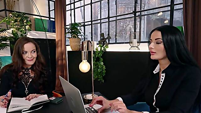 Lesbian Videos